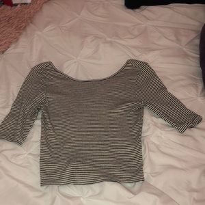 Cropped, quarter sleeved, shirt